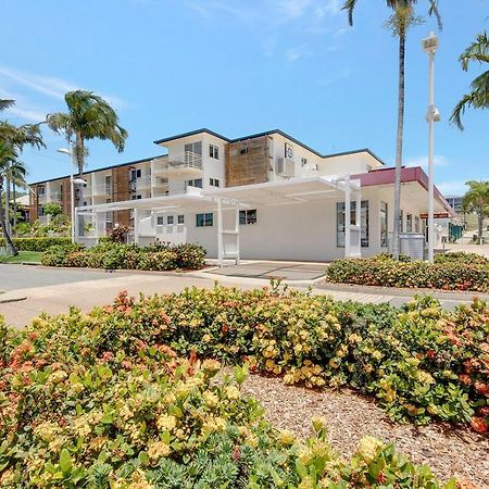 Endeavour Inn Emu Park エクステリア 写真