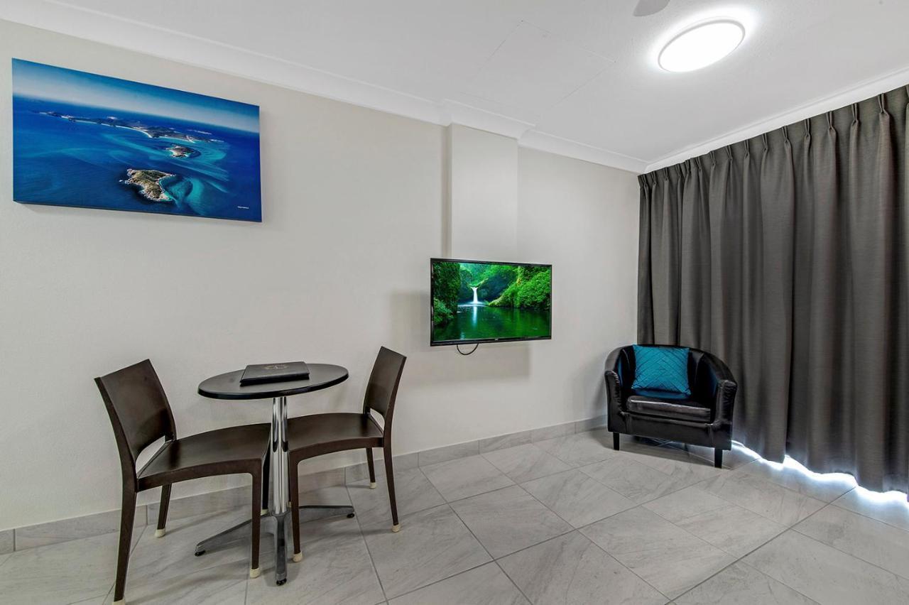 Endeavour Inn Emu Park エクステリア 写真